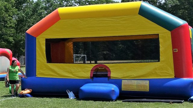 XL Bounce House XL Bounce House